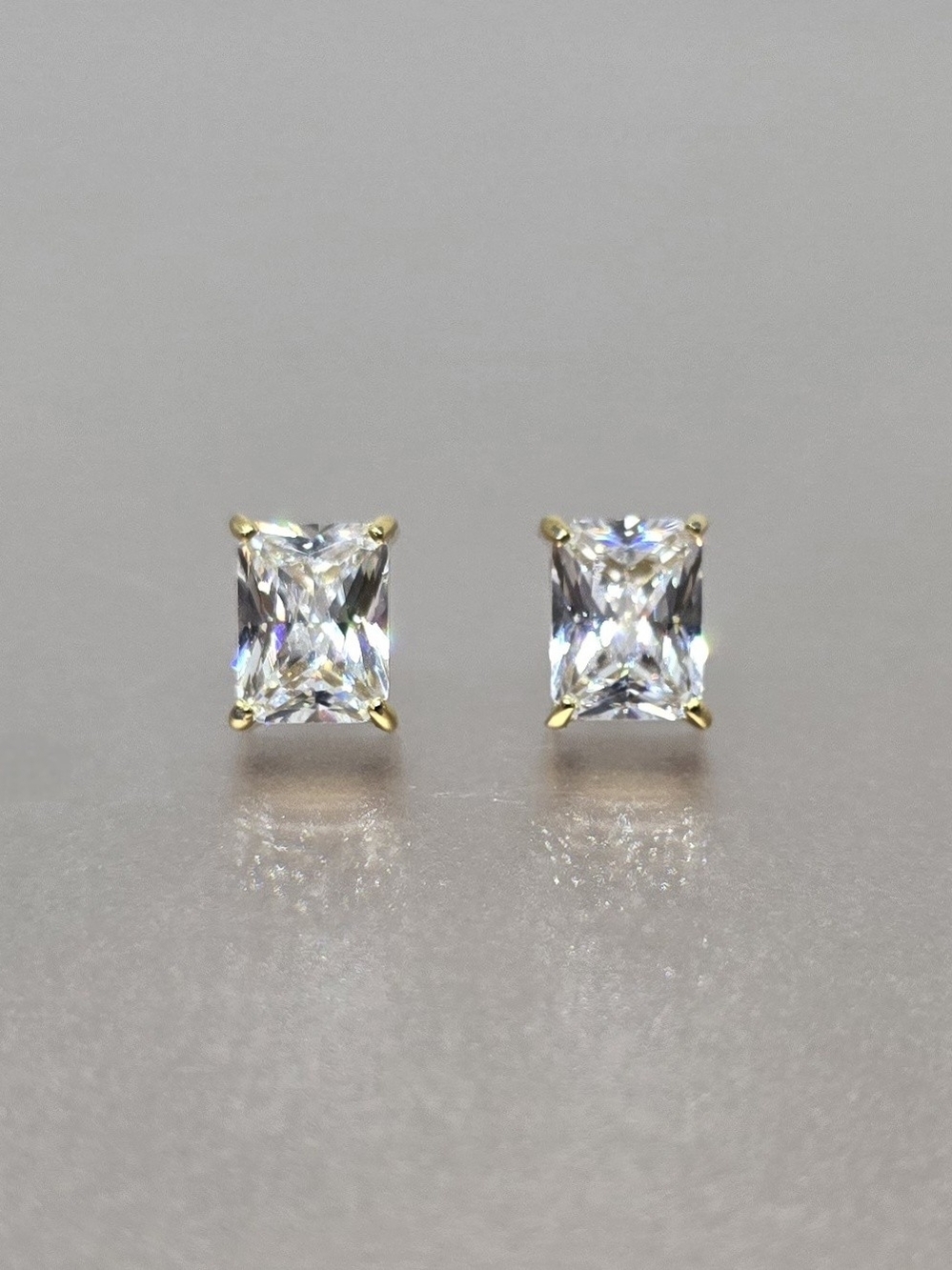 Classic Princess Cut CZ Stud Earrings in Gold
